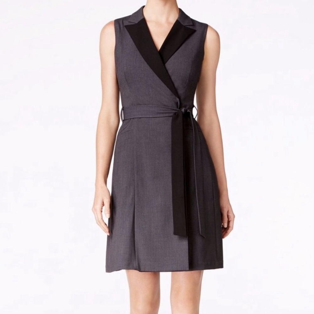 Calvin Klein Sleeveless Collared Wrap Dress (14W)